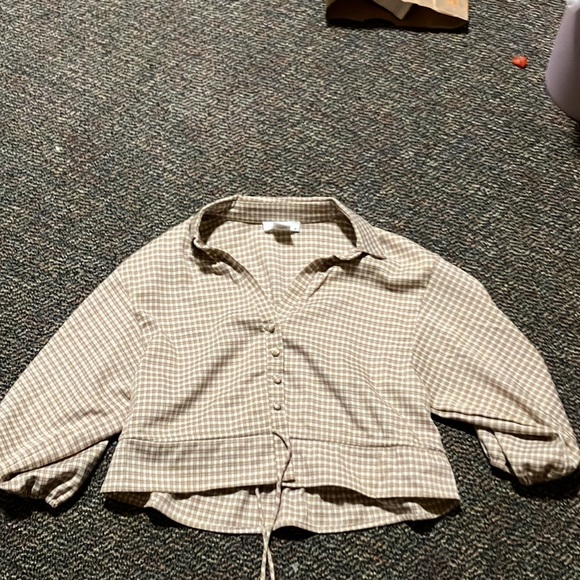 Brand: Kirious Los Angeles Color: tan/white Size: M - Picture 3 of 5